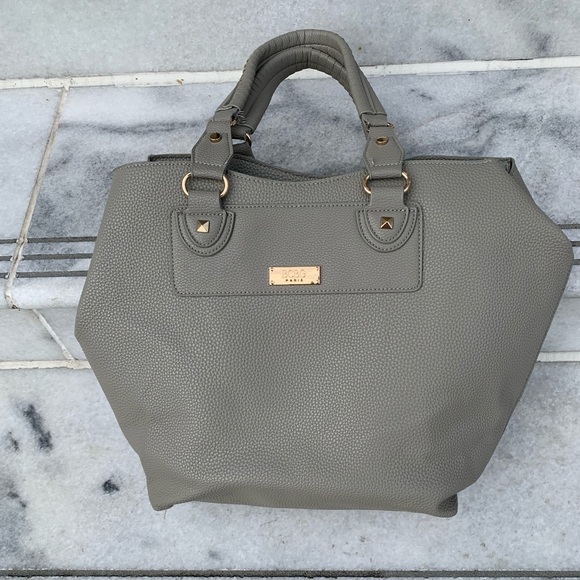 Gray BCBG purse - Picture 6 of 7